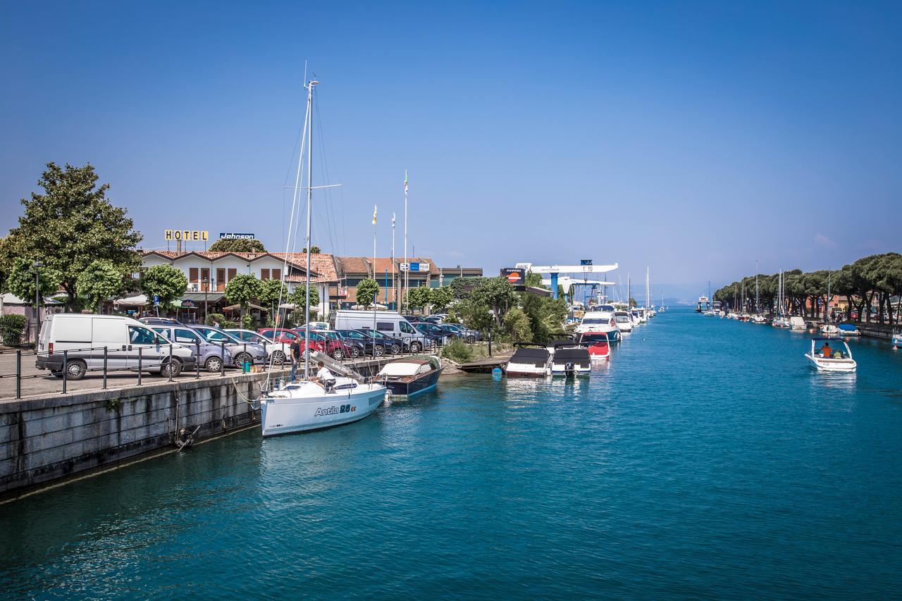 Hotel Johnson Peschiera del Garda Exterior foto