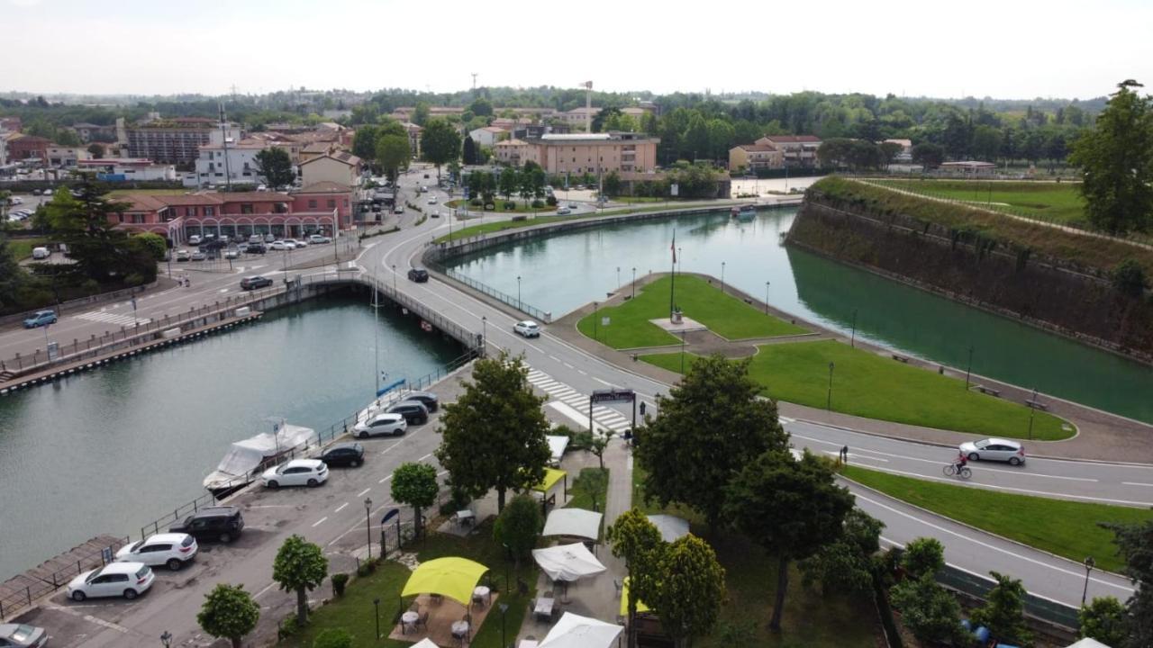 Hotel Johnson Peschiera del Garda Exterior foto